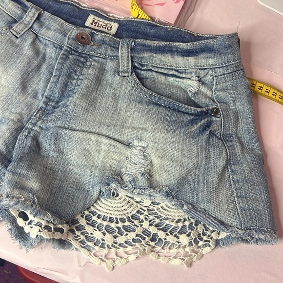 Hudson Jeans Women's Blue Denim Shorts - Picture 3 of 6